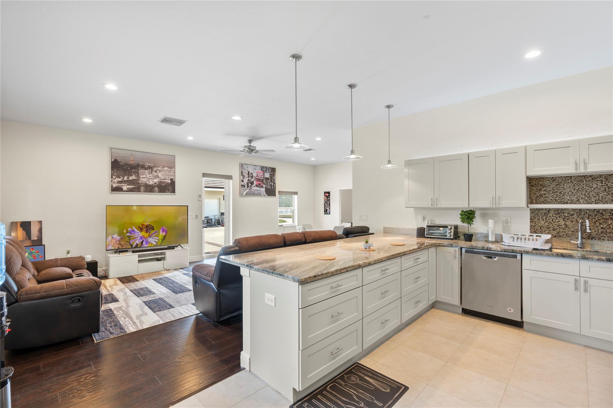 FLAMINGO GROVES - Residential