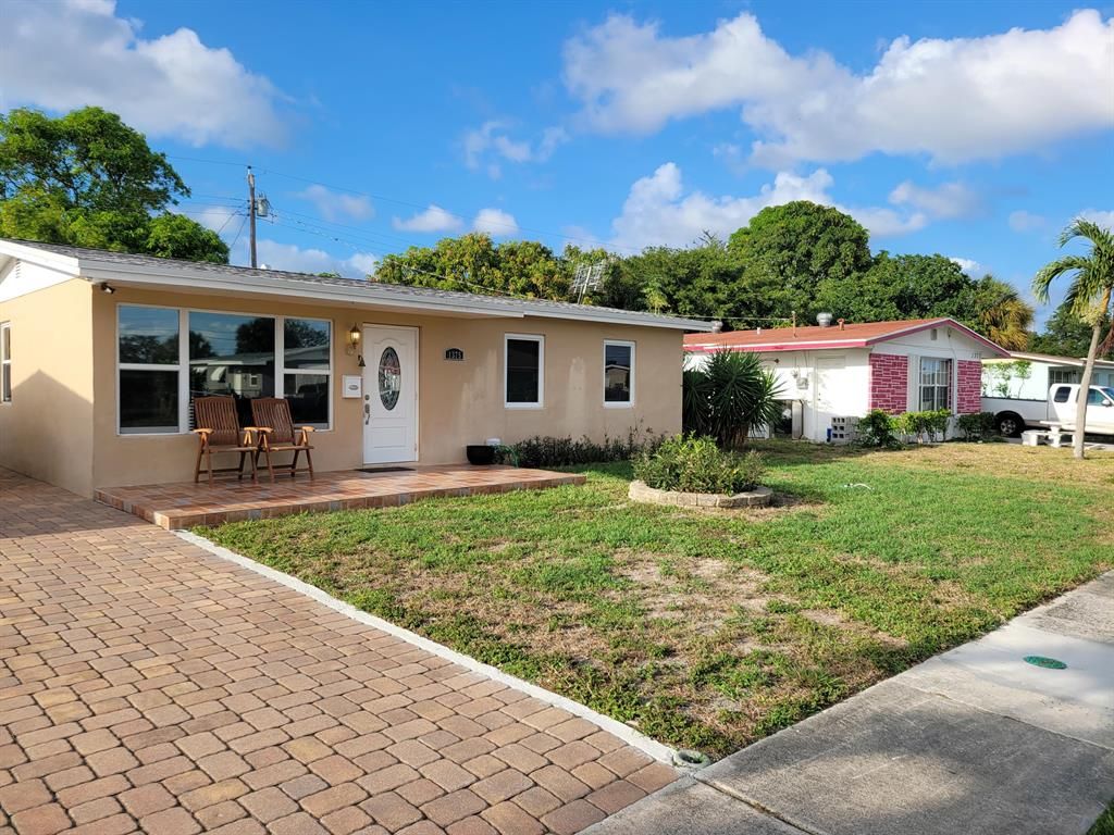 Photo of 1375 8th Street, West Palm Beach, FL 33401 (MLS # R10716455)