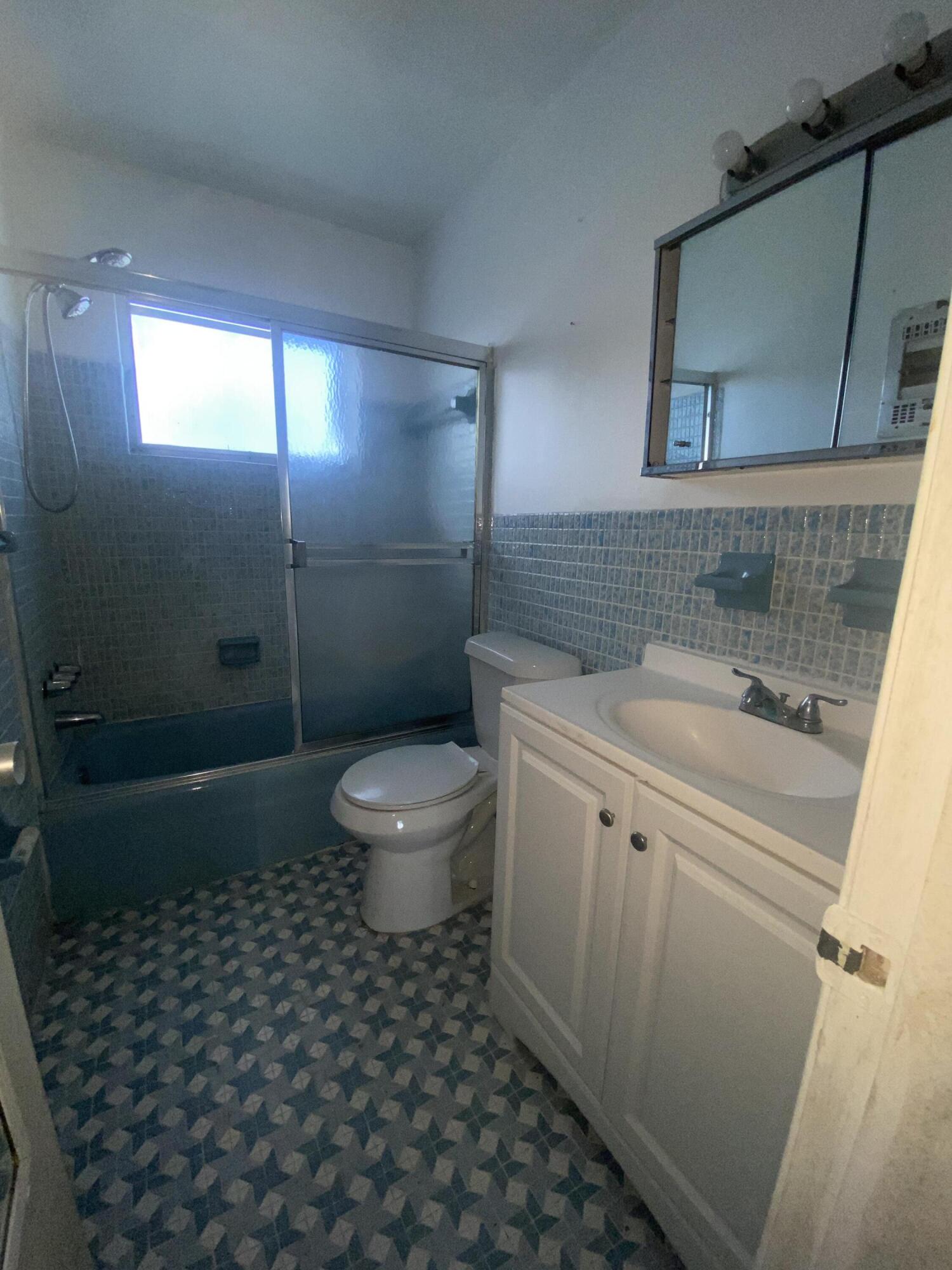 Plaza Apartments - Residential