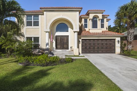 Binks Forest Wellington FL Homes for Sale | Community Guide 15814 Bent Creek Road Wellington FL 33414