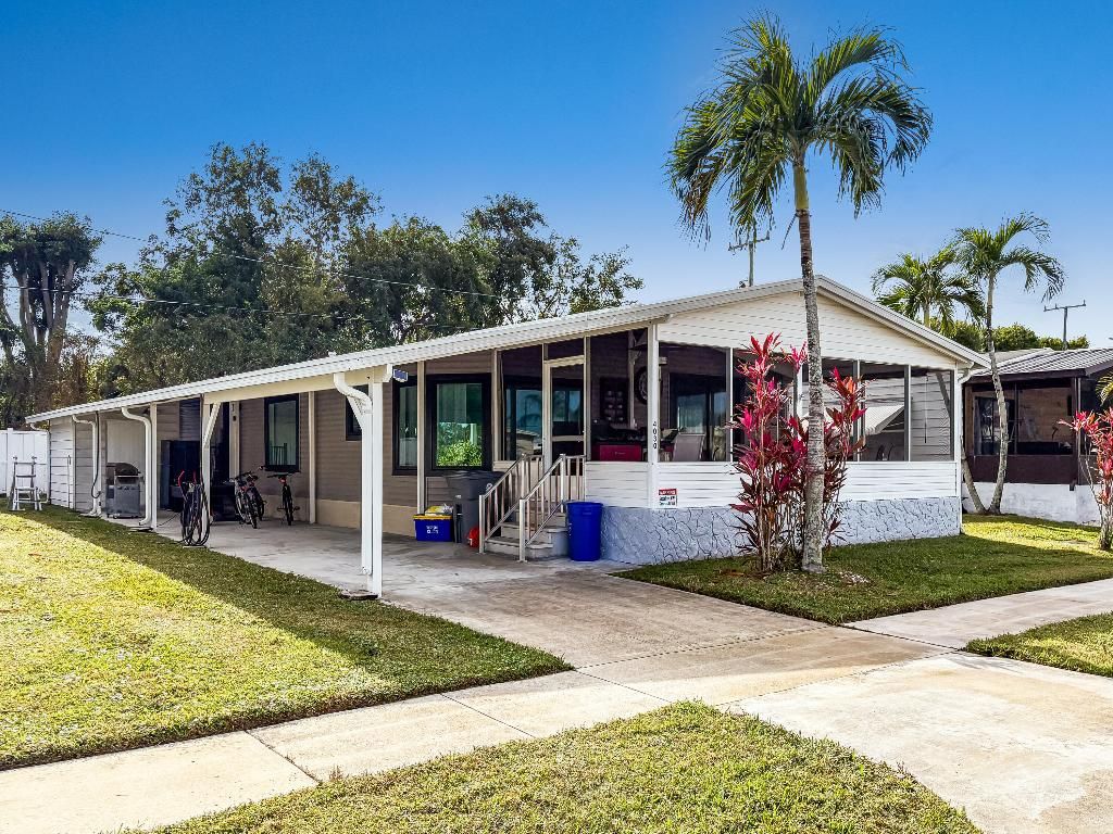 Photo of 4030 Mission Bell Drive, Boynton Beach, FL 33436 (MLS # R11113289)