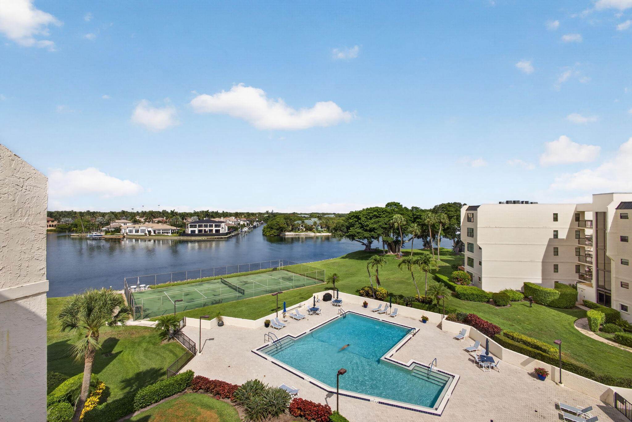 364 Golfview Road 506