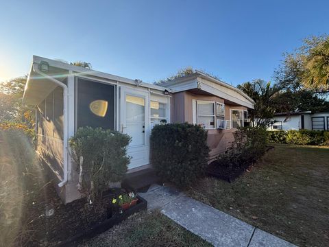 2555 Pga Boulevard 137 Palm Beach FL 33480