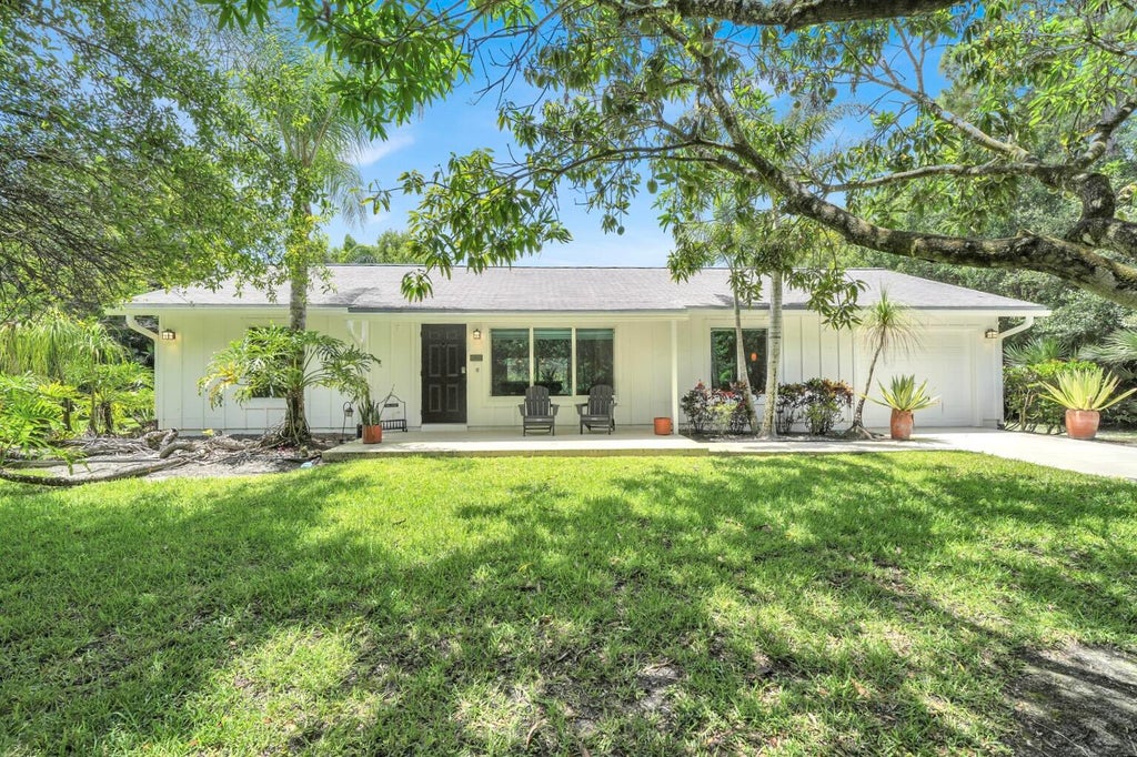 Photo of 12216 184th Court N, Jupiter, FL 33478 (MLS # B26042702)