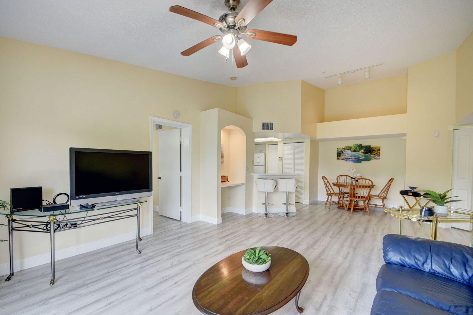GRAND VIEW AT CRESTWOOD CONDO - Residential Lease