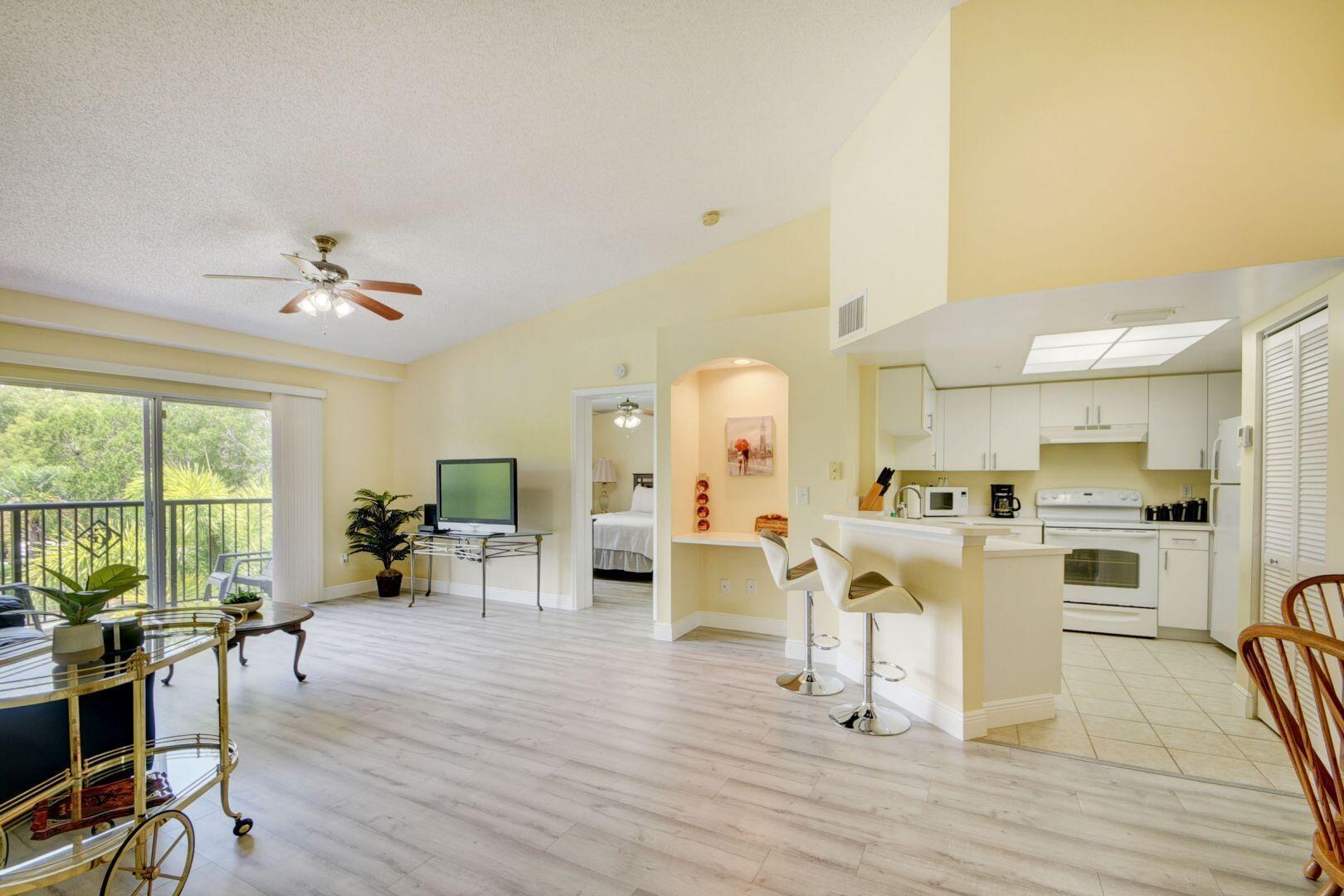 GRAND VIEW AT CRESTWOOD CONDO - Residential Lease