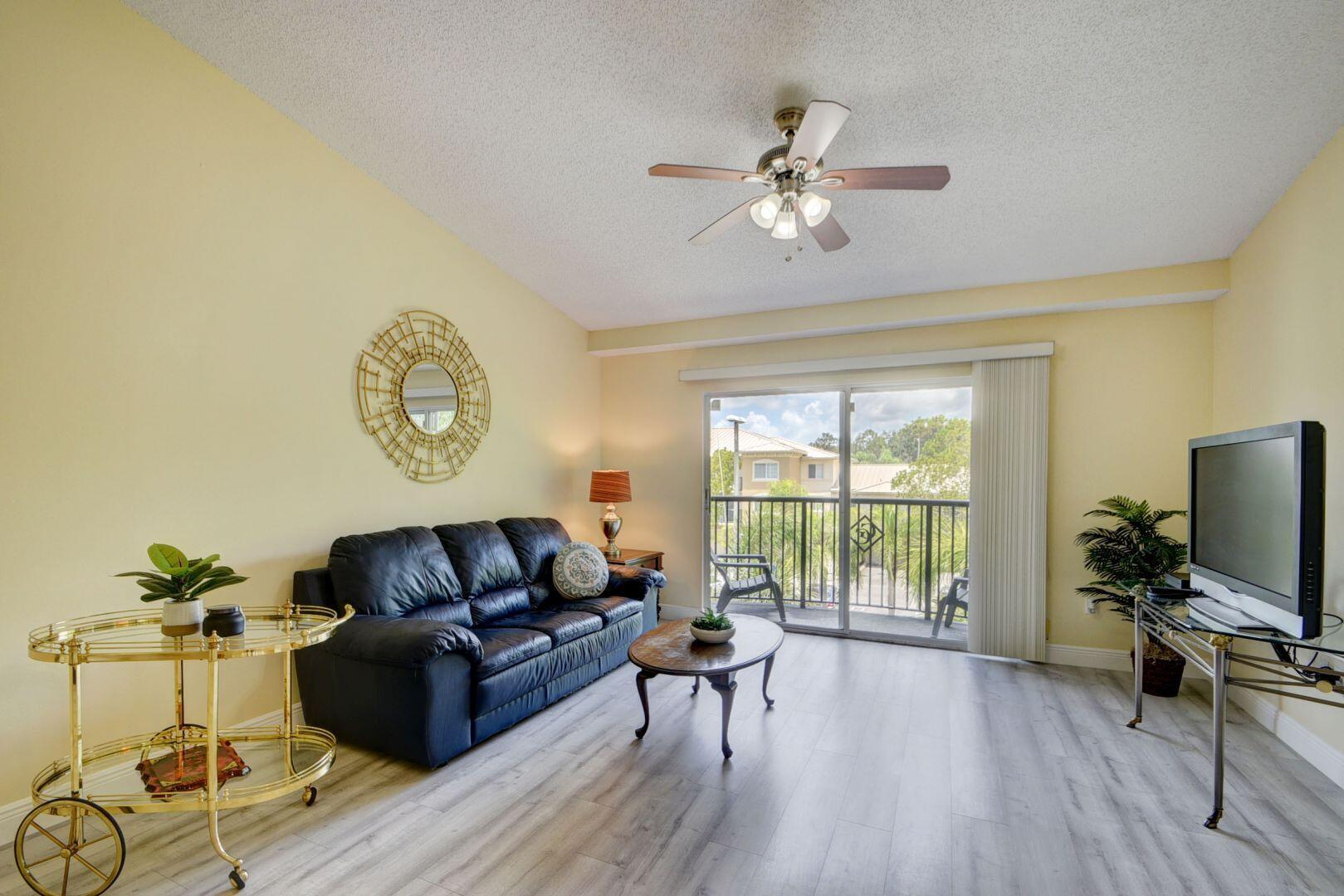 GRAND VIEW AT CRESTWOOD CONDO - Residential Lease