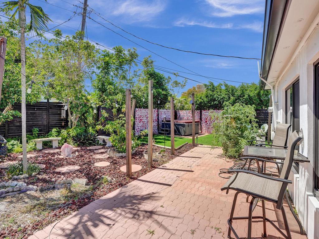 WINFIELD PARK UNIT 1 - Residential Lease