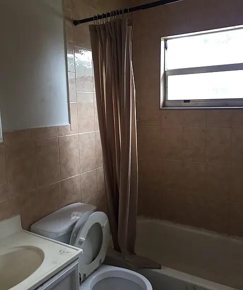 DELRAY BCH RESUB BLK 17 IN - Residential Lease