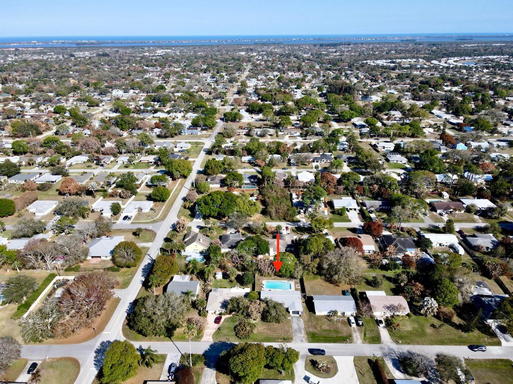 Photo of 186 23rd Avenue, Vero Beach, FL 32962 (MLS # R11167030)