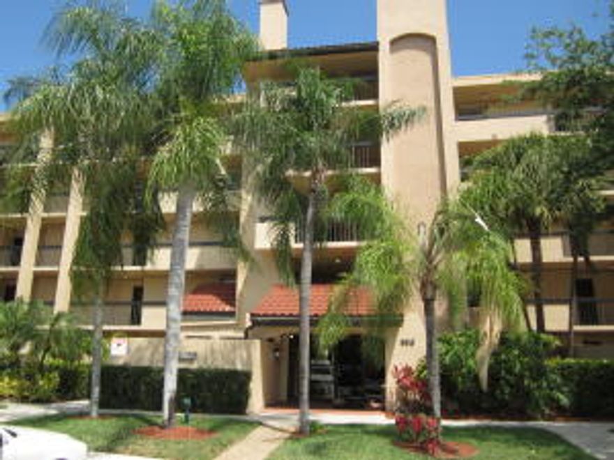 Excellent investment property, currently rented seasonally- buy and get immediate income. Great spacious floor plan with an eat in kitchen and utility room with full size washer & dryer, top floor corner unit with large balcony. This wonderful community offers 2 community pools, a large fitness center, clubhouse and a hot tub. Minutes from the beach, shopping, downtown Delray and I-95.