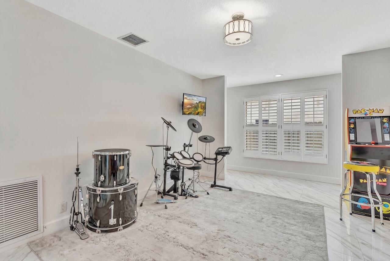 CYPRESS RUN - Residential