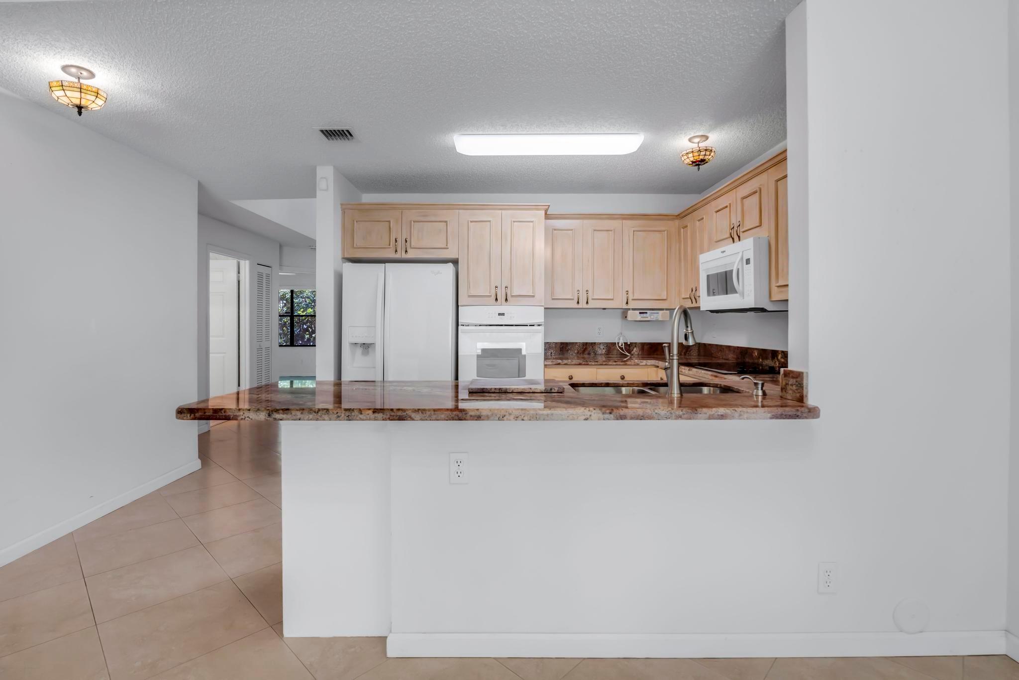 Woodland Lakes - Residential