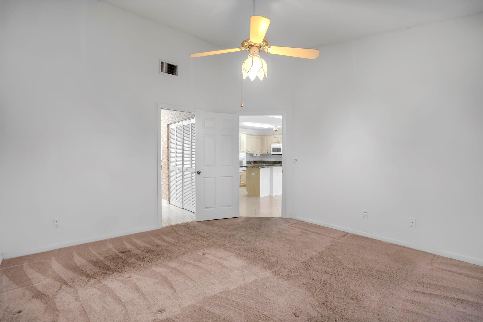 Woodland Lakes - Residential