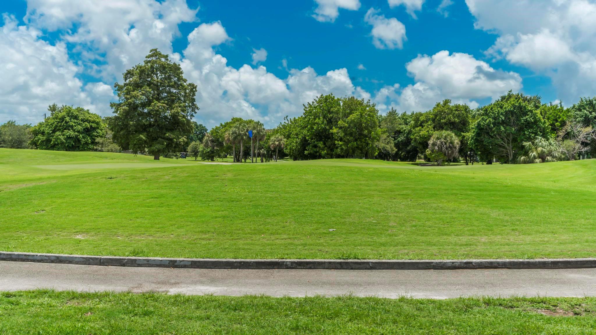 Woodland Lakes - Residential