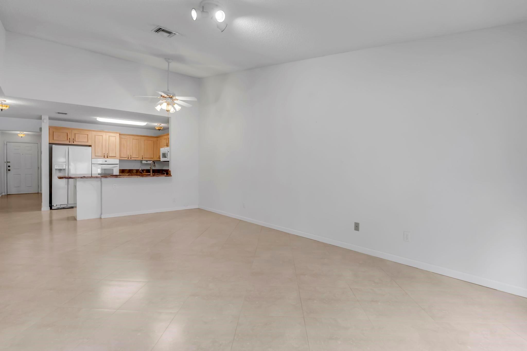 Woodland Lakes - Residential
