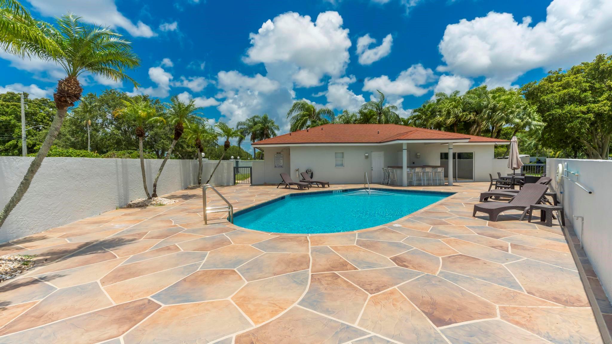 Woodland Lakes - Residential
