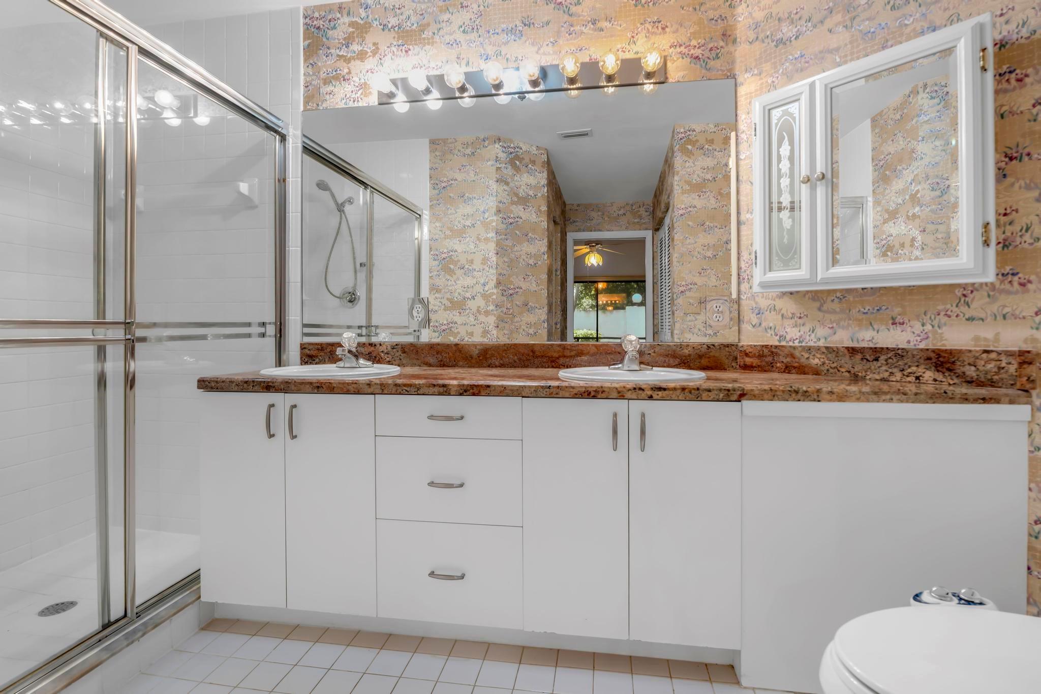 Woodland Lakes - Residential