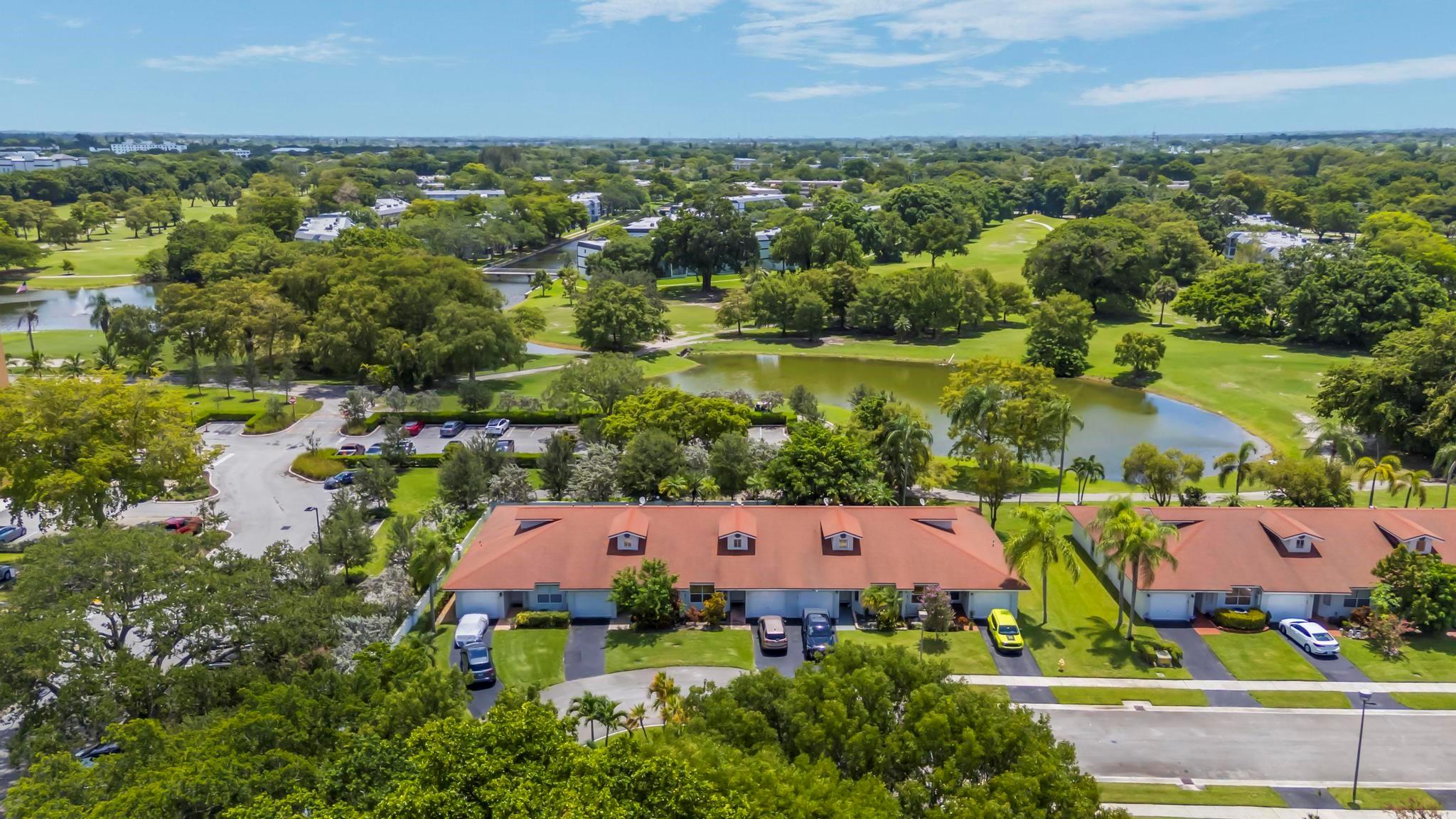 Woodland Lakes - Residential