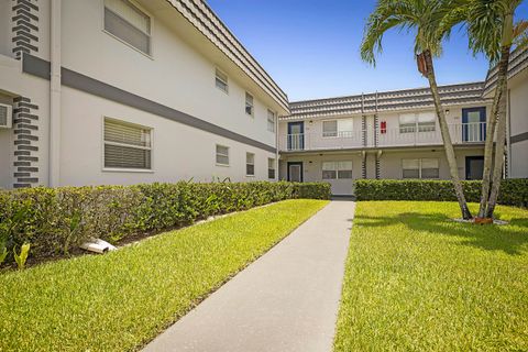 Photo of 308 Saxony G, Delray Beach, FL 33446 (MLS # B26053616)
