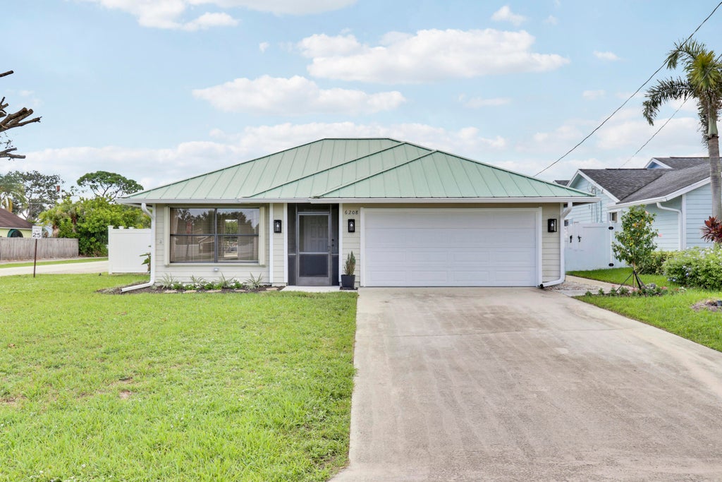 Photo of 6208 Michael Street, Jupiter, FL 33458 (MLS # B26080489)
