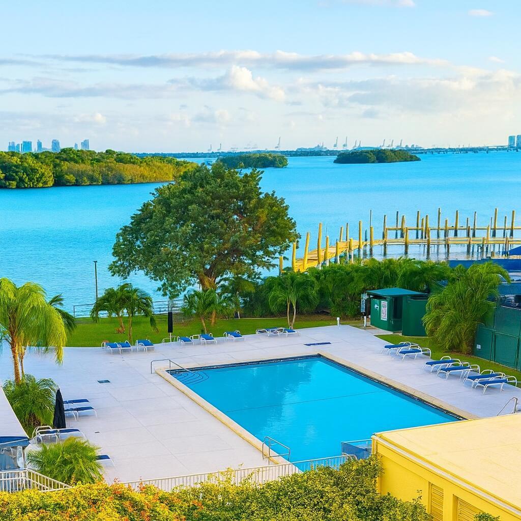 CLIPPER CONDO NO 1 - Residential Lease