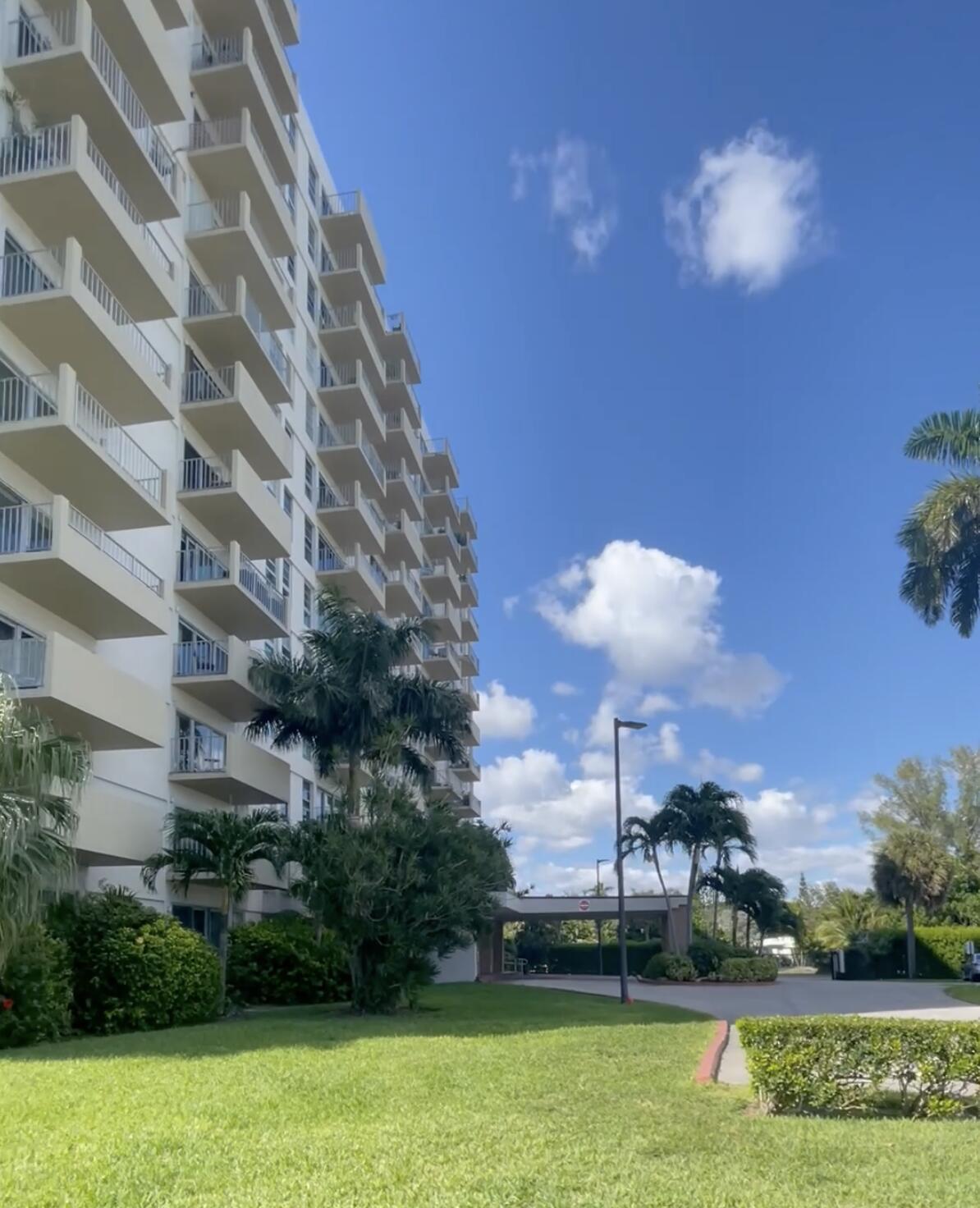 CLIPPER CONDO NO 1 - Residential Lease