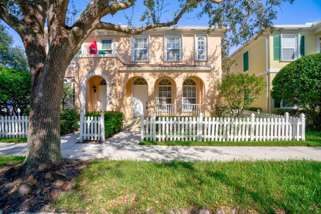 Photo of 157 Promenade Way, Jupiter, FL 33458 (MLS # R10849694)