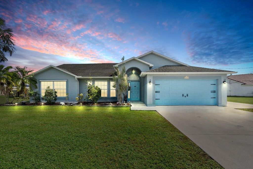 Photo of 5395 NW South Crisona Circle, Port Saint Lucie, FL 34986 (MLS # R10930676)