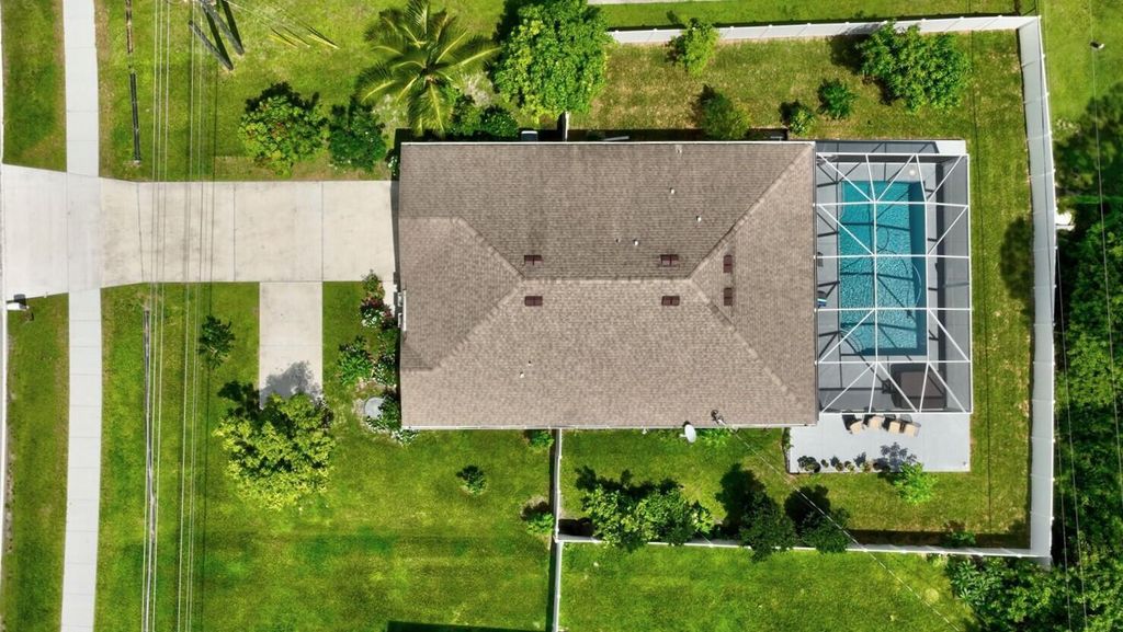 Photo of 2169 SW Savage Boulevard, Port Saint Lucie, FL 34953 (MLS # R11109107)