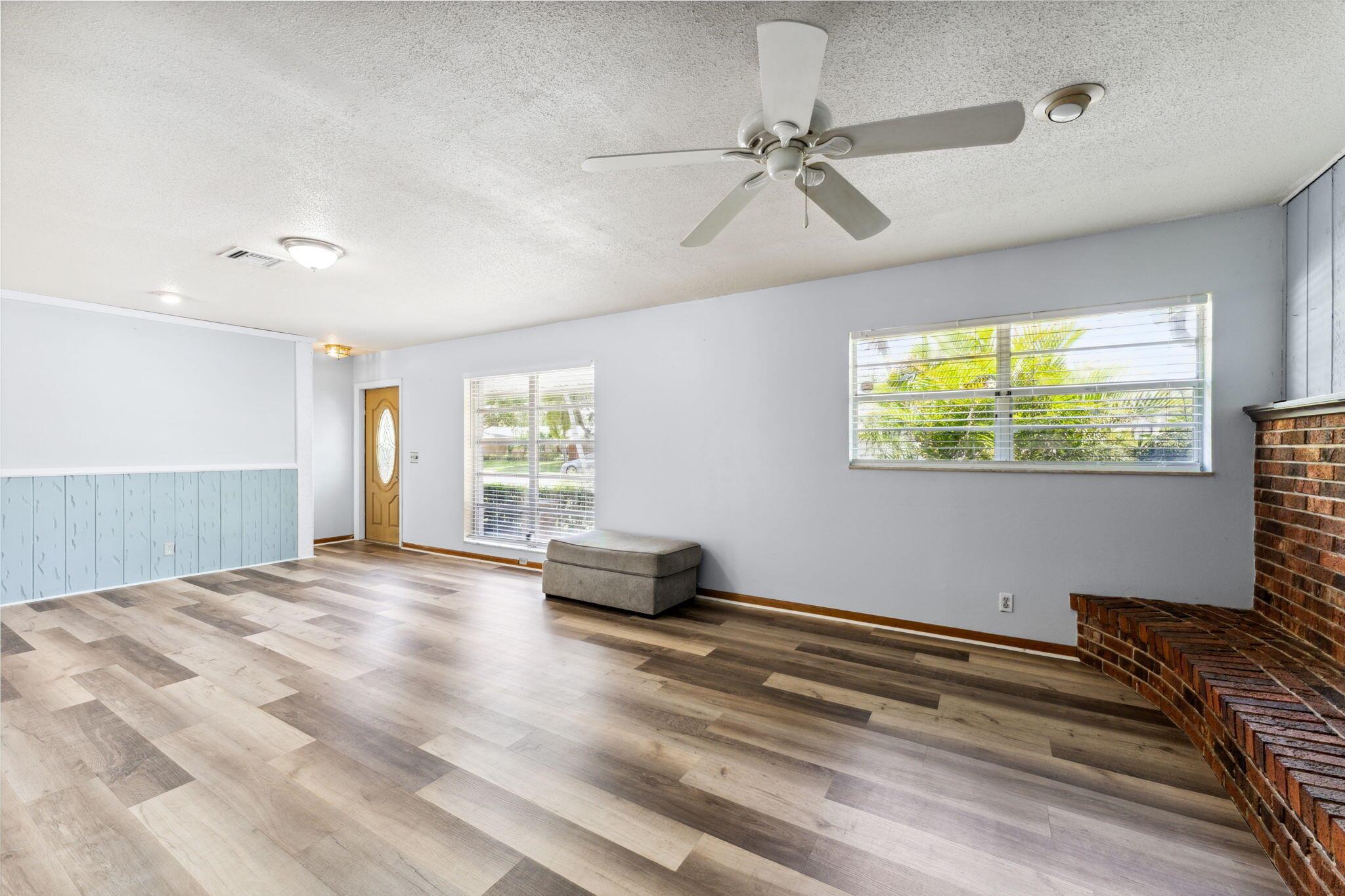 PALM BEACH GARDENS 6 - Residential Lease