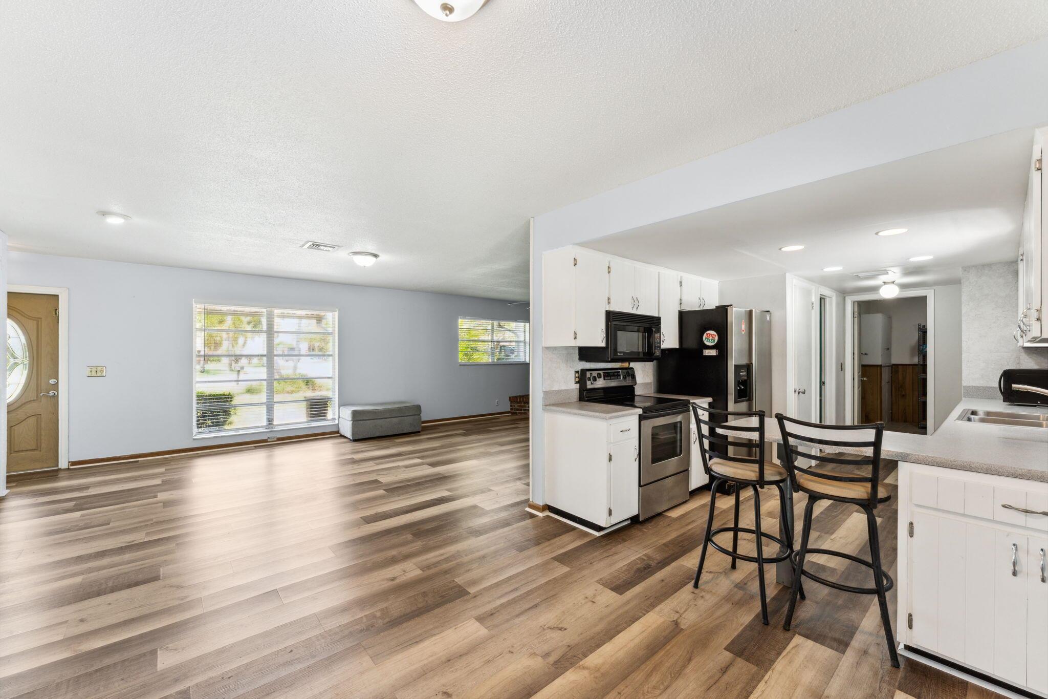 PALM BEACH GARDENS 6 - Residential Lease