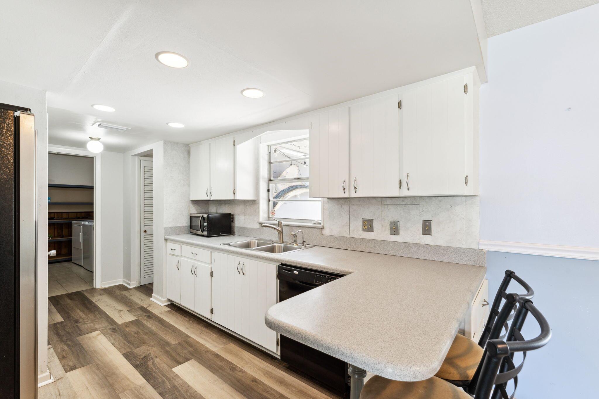 PALM BEACH GARDENS 6 - Residential Lease