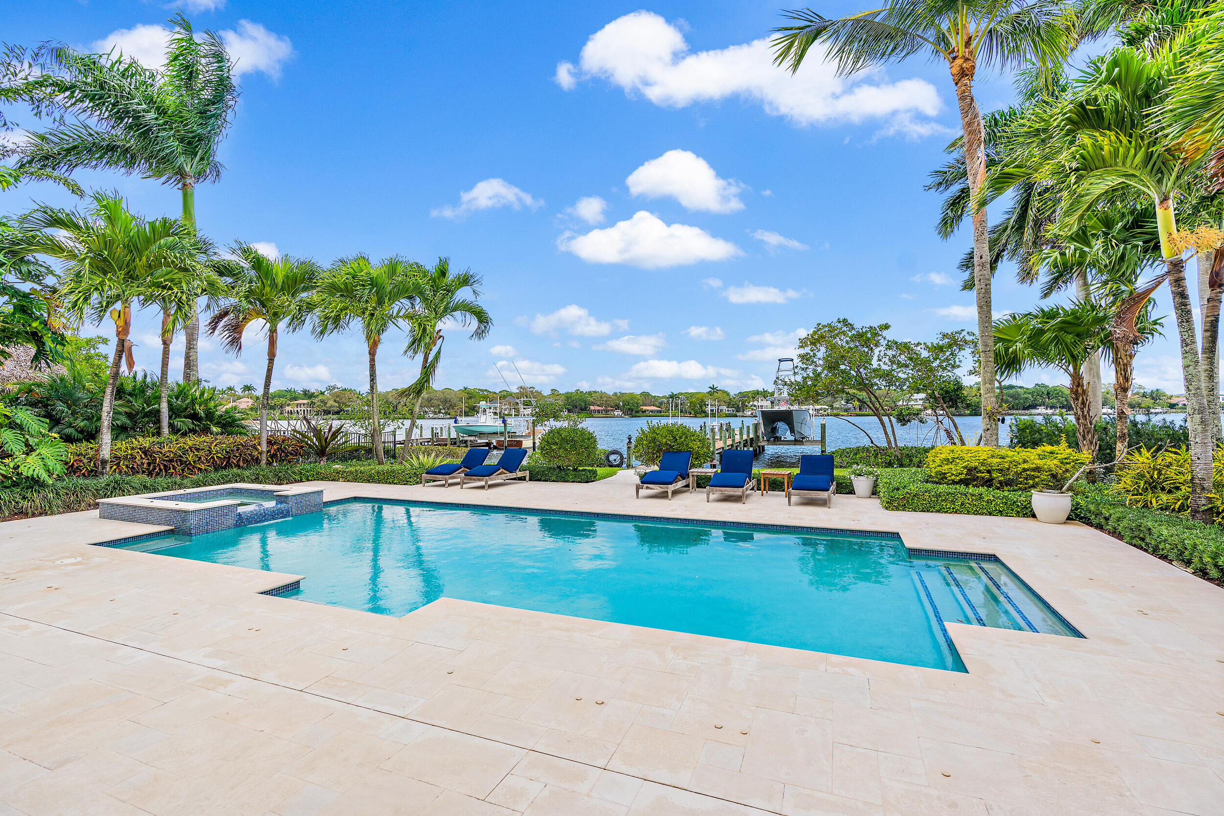 Loxahatchee River - Residential