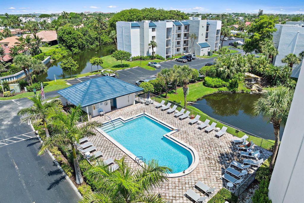 Photo of 1605 S Us Highway 1 #E203, Jupiter, FL 33477 (MLS # R11015628)