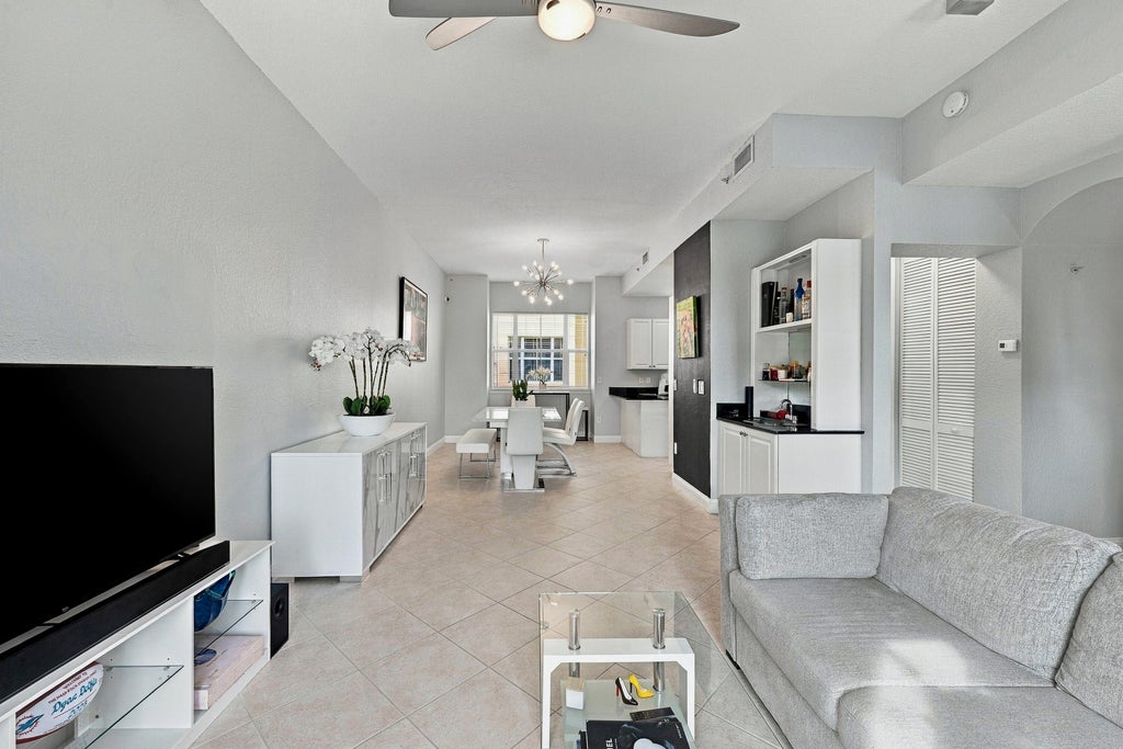 Photo of 536 NE 7th Avenue #Unit 2, Fort Lauderdale, FL 33301 (MLS # B26093999)