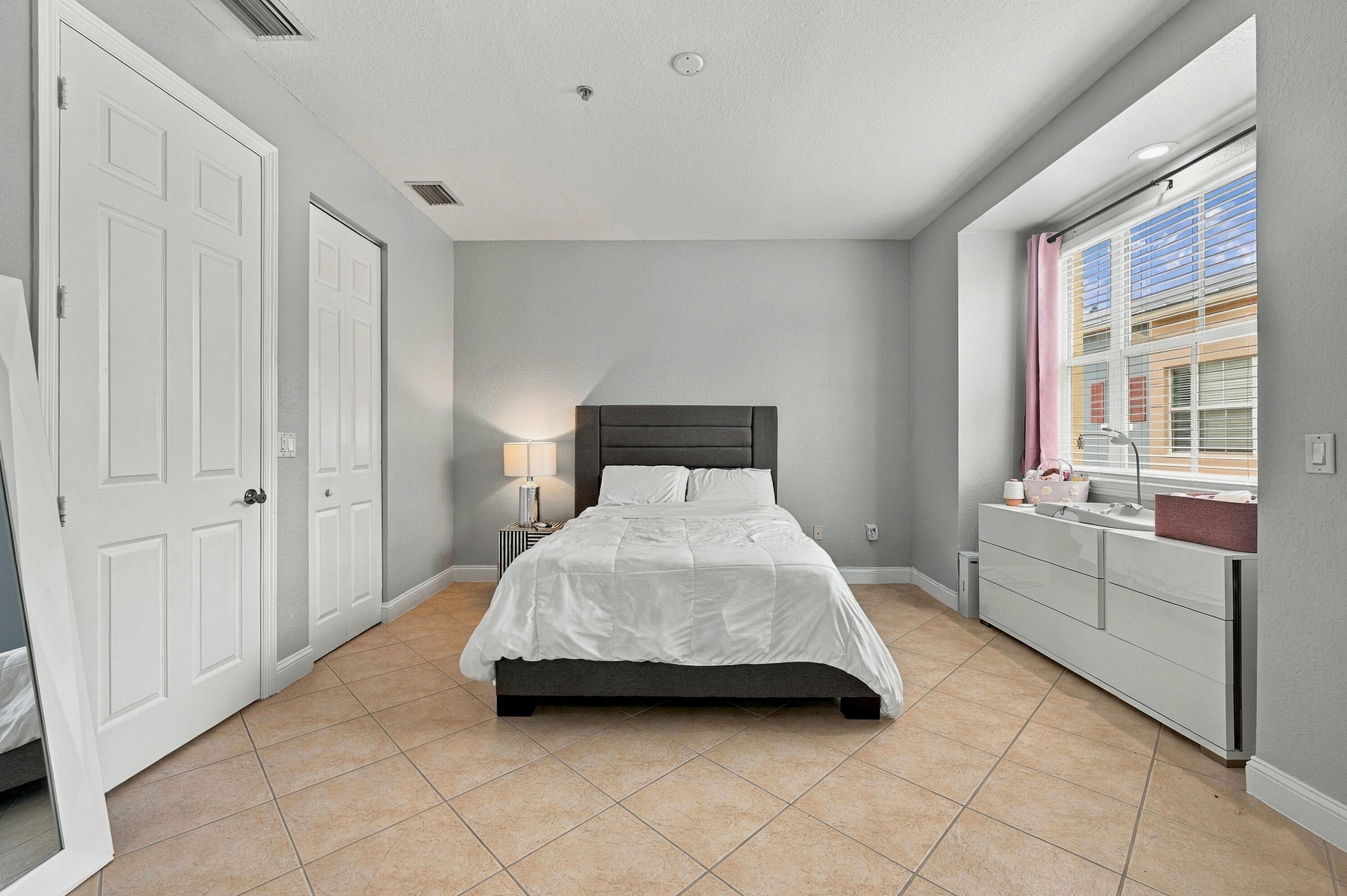 536 NE 7th Avenue Unit 2