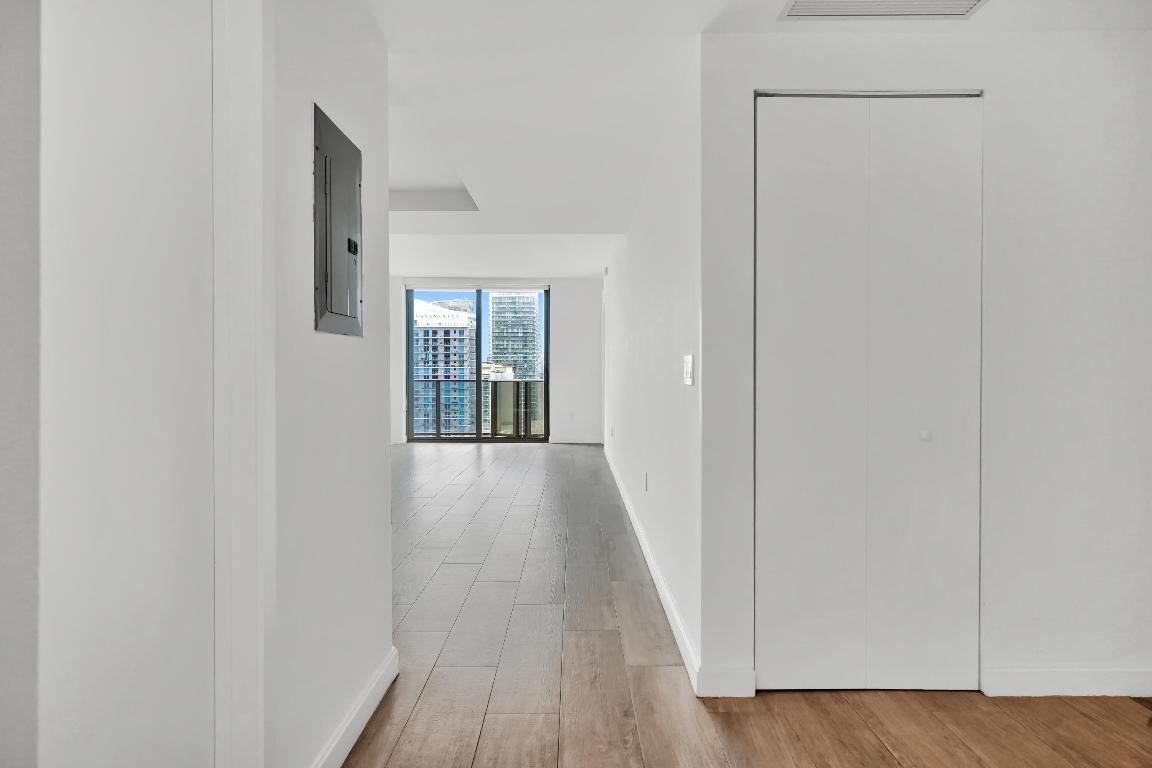 55 SW 9th Street 3504