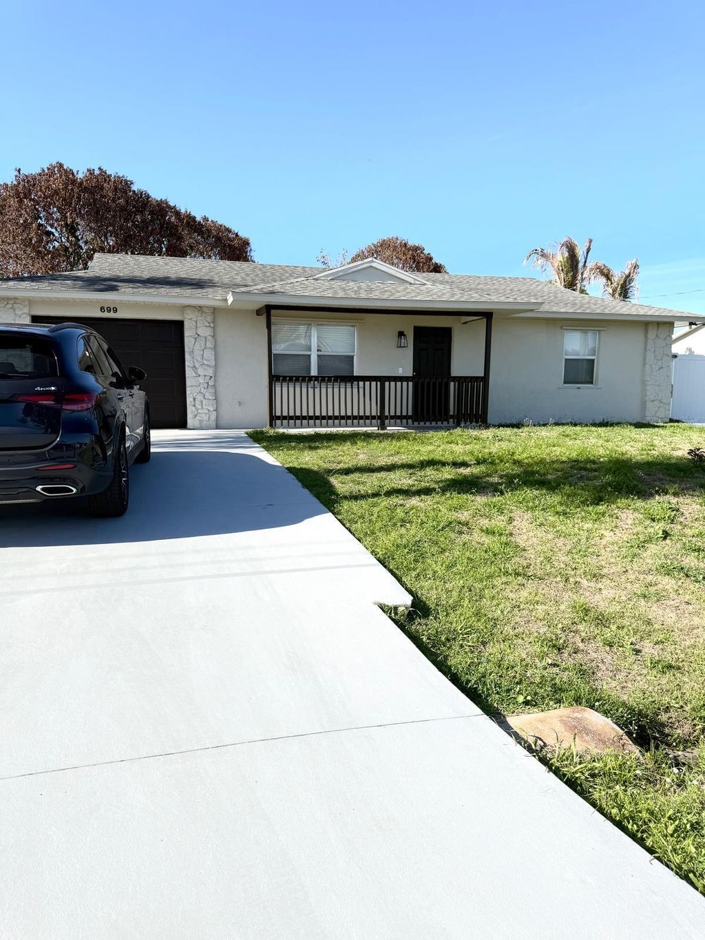 Photo of 699 NW Riverside Drive, Port Saint Lucie, FL 34983 (MLS # B26018516)