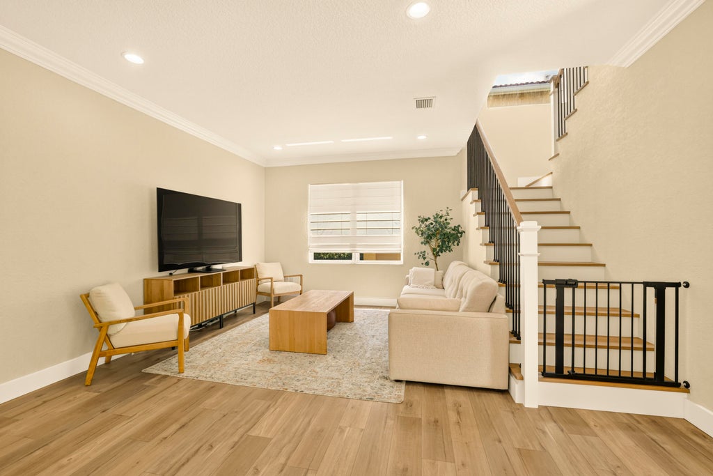 Photo of 7630 Topiary Avenue, Boynton Beach, FL 33437 (MLS # B26058634)