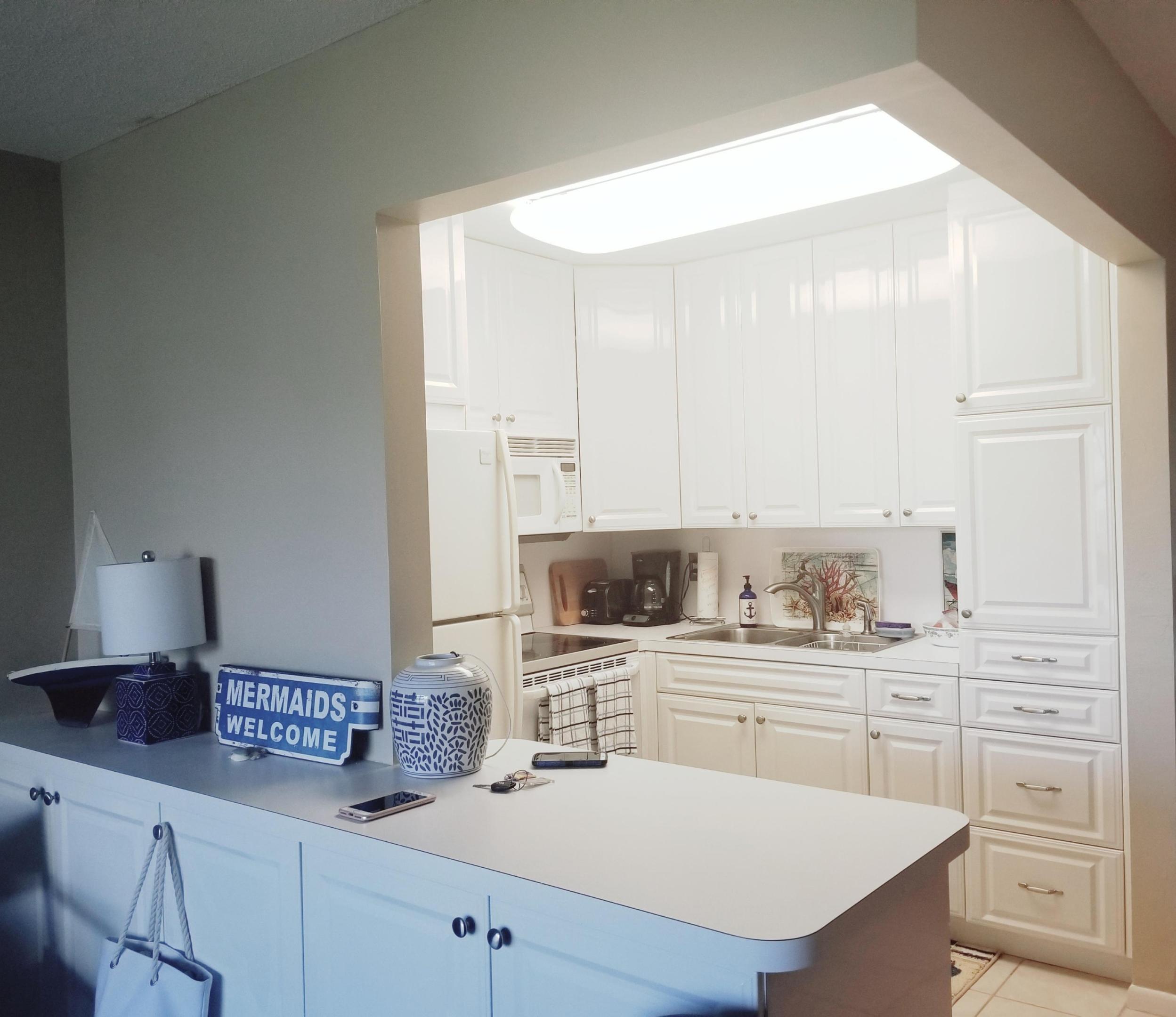 STERLING VILLAGE 850 CONDO - Residential Lease