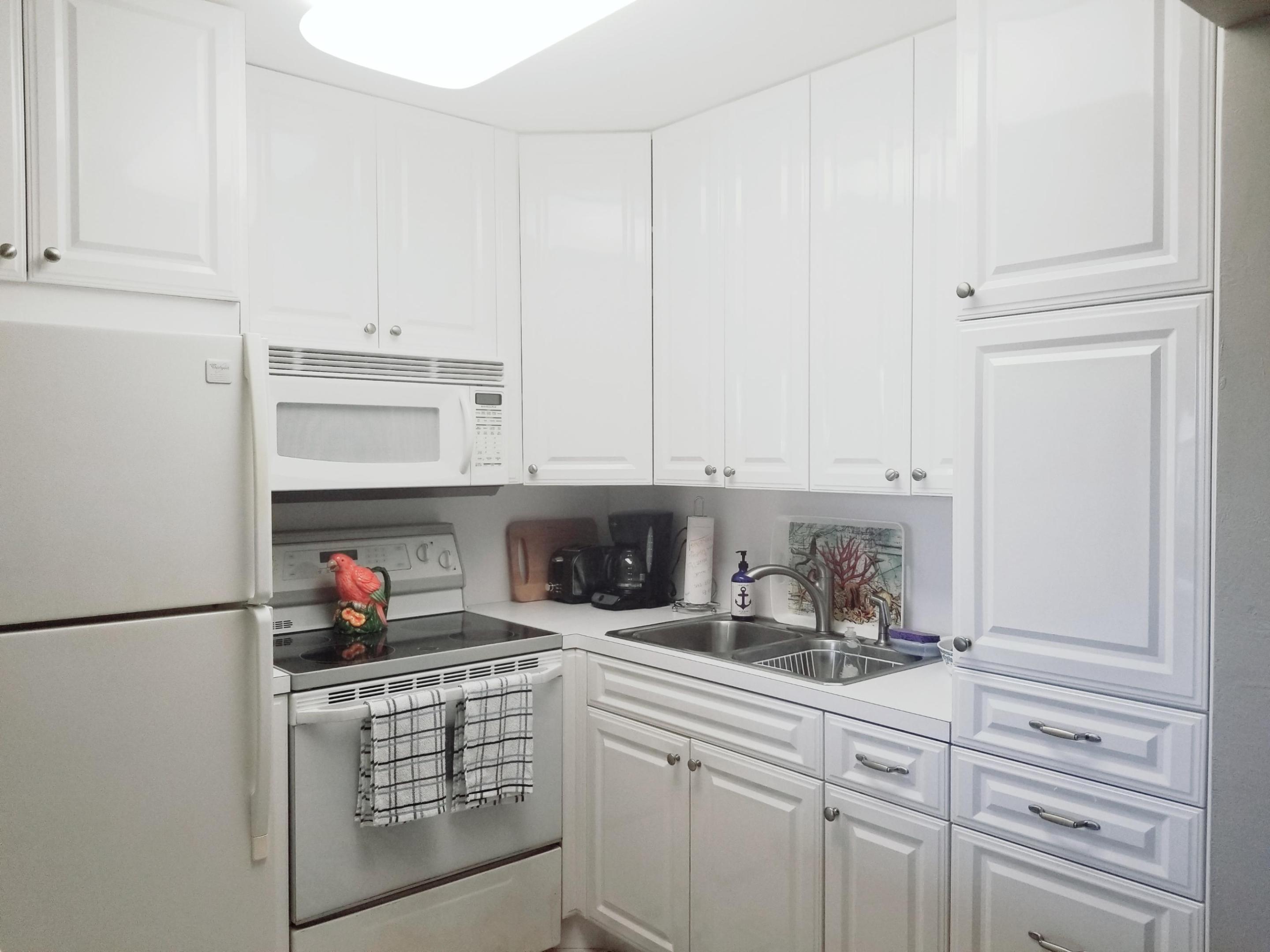 STERLING VILLAGE 850 CONDO - Residential Lease