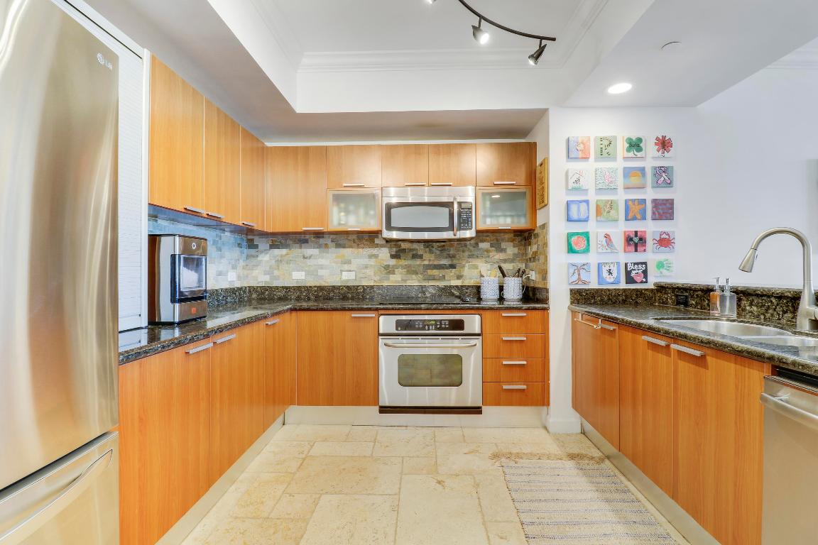 MARINA GRANDE RIVIERA BEACH CONDO - Residential