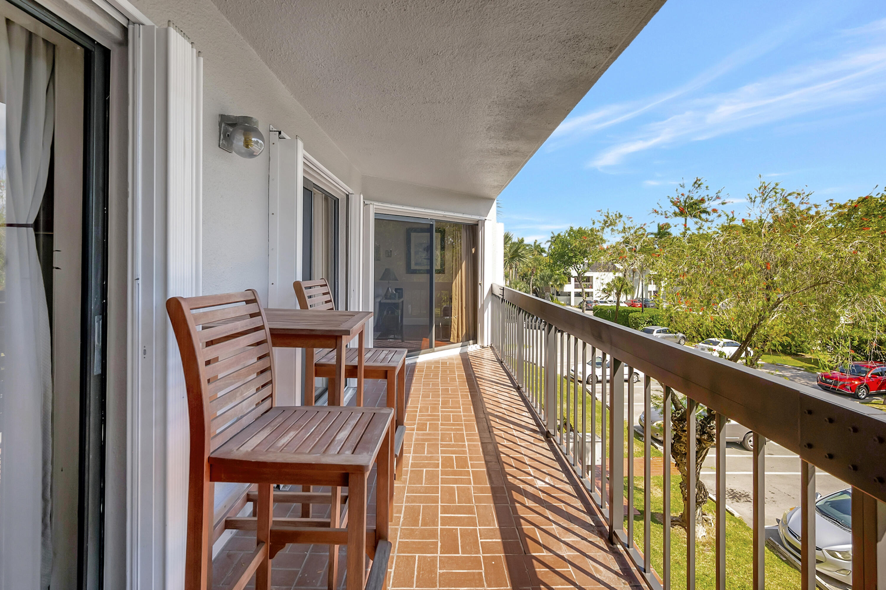 CALUSA CLUB VILG BLDG D S - Residential