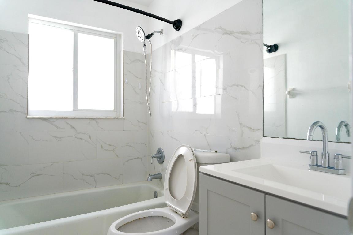 1197 E Mountain Drive