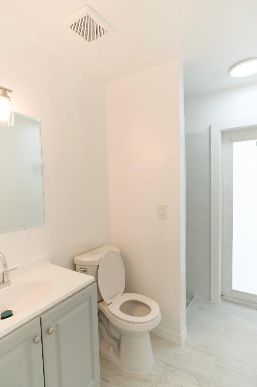 1197 E Mountain Drive