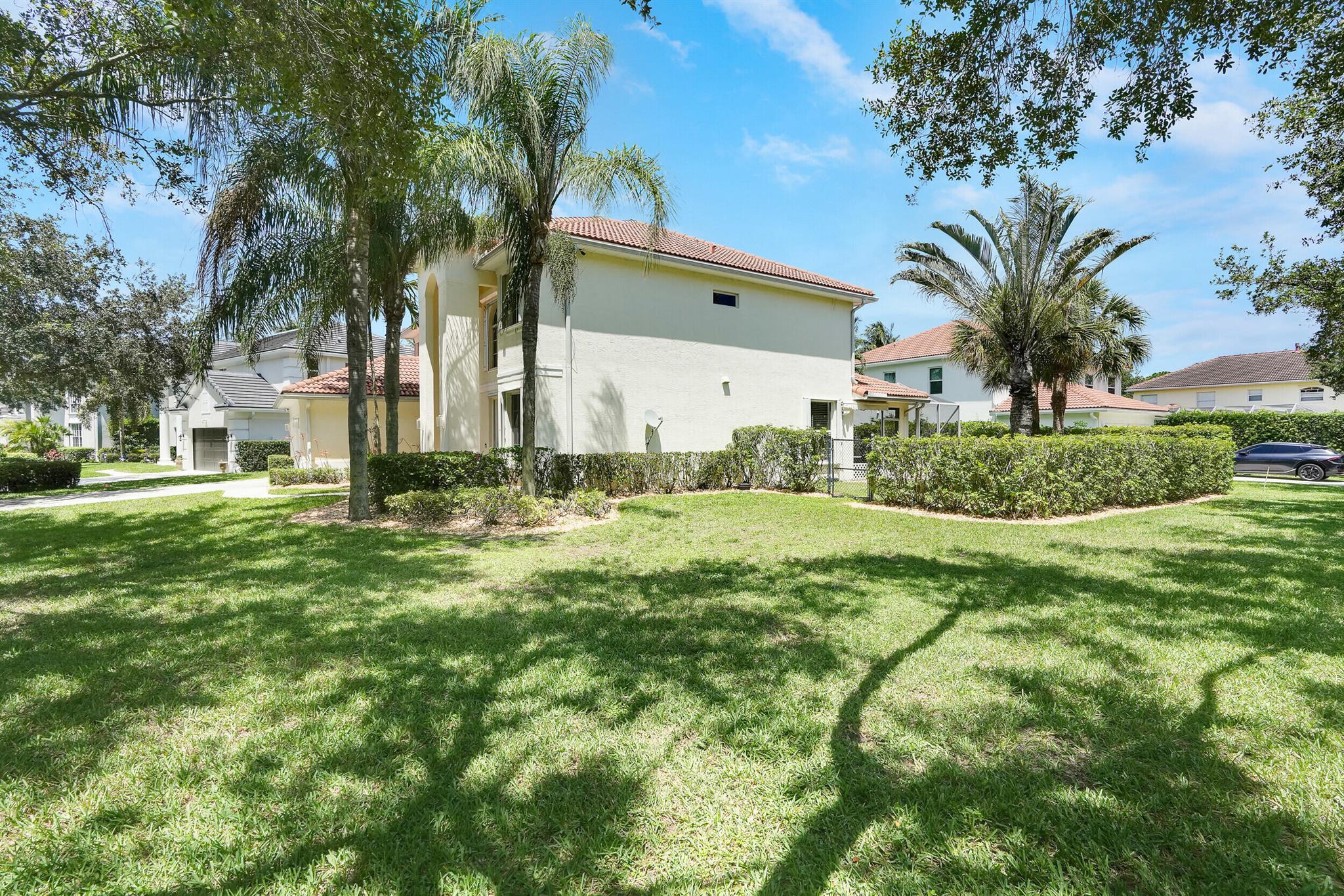 220 Blackbird Lane
