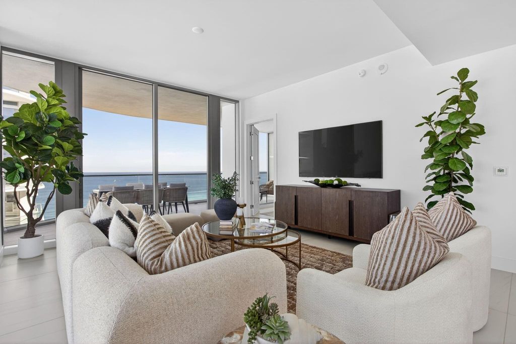 Photo of 153 N Seabreeze Blvd #2505, Fort Lauderdale, FL 33304 (MLS # F10542971)