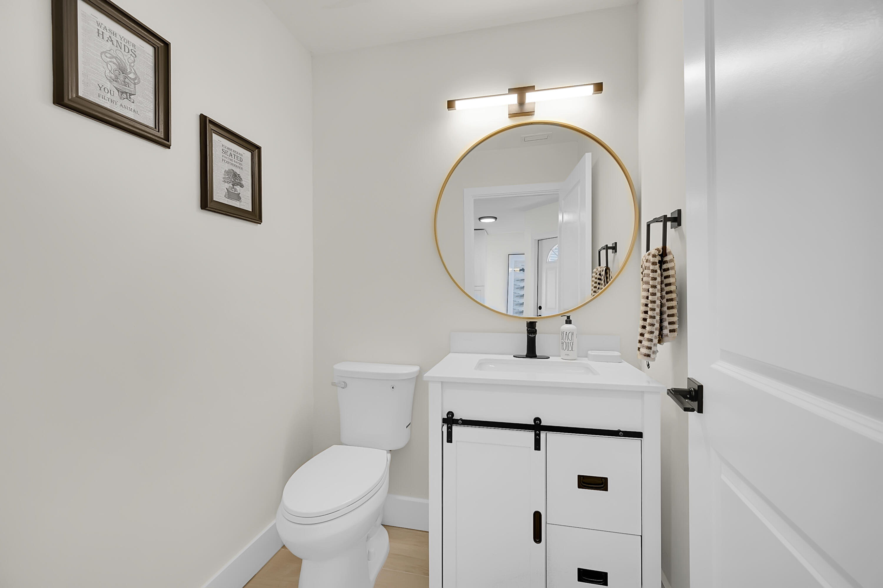 PLEASANT LAKES - Residential