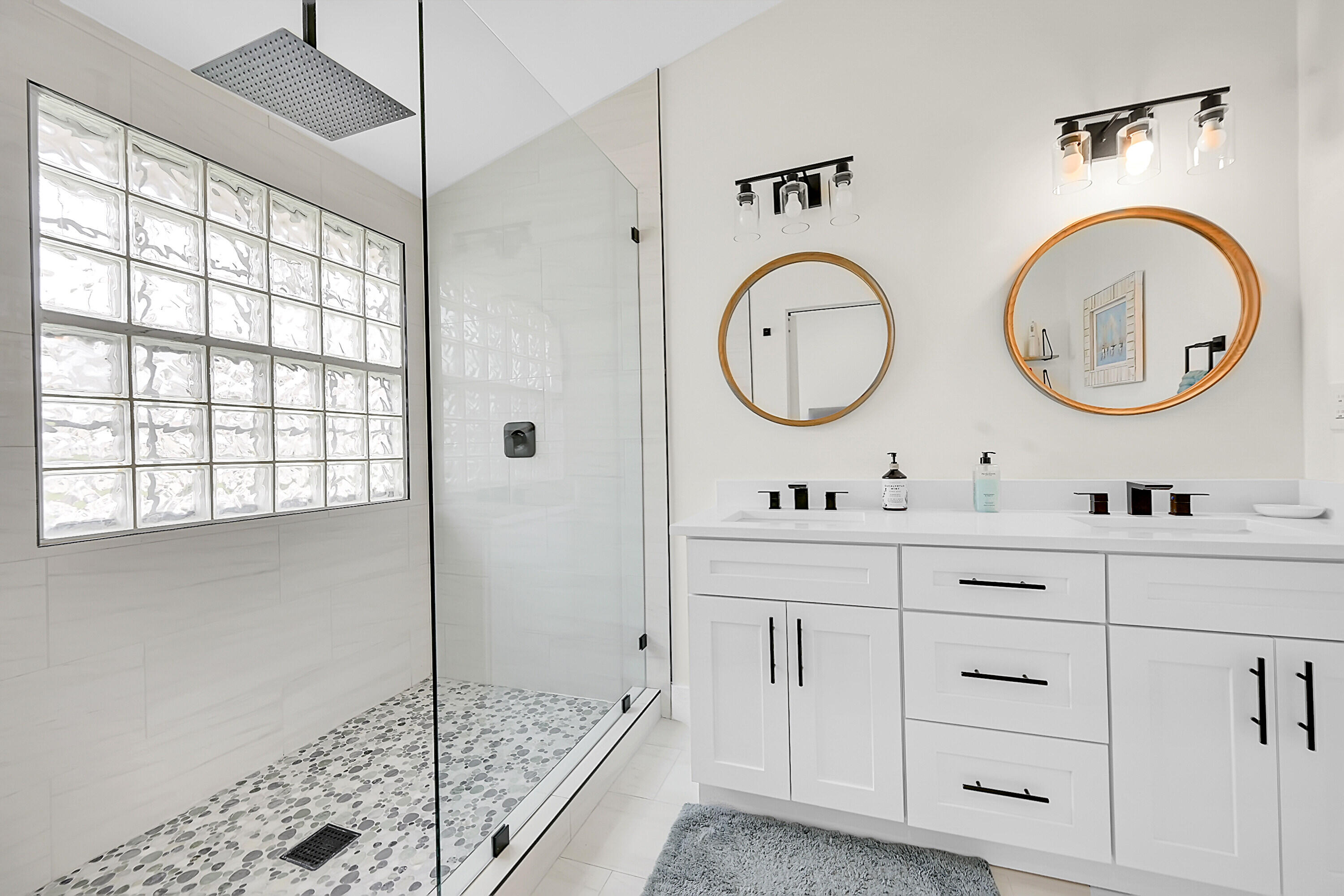 PLEASANT LAKES - Residential